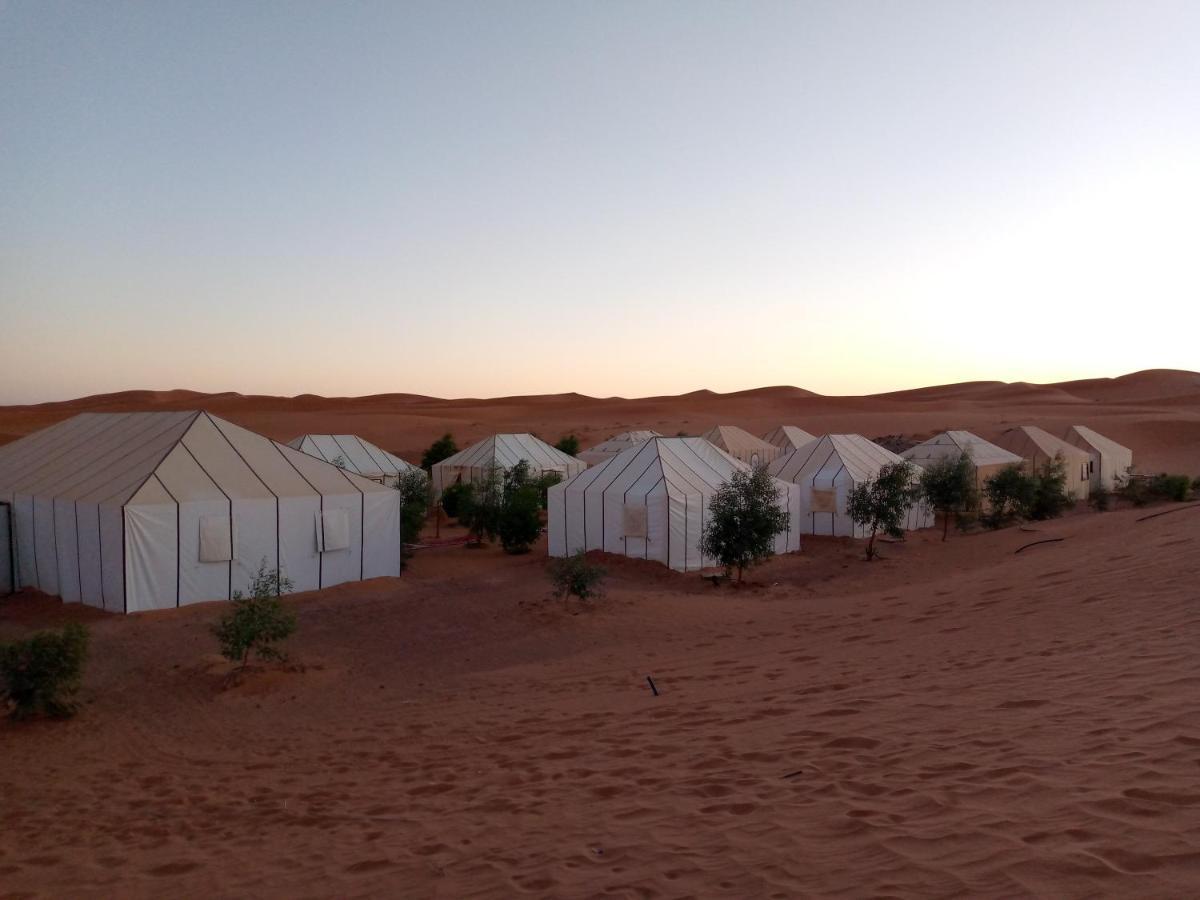 Luxury Camp & Activities Hotel Merzouga Exterior foto